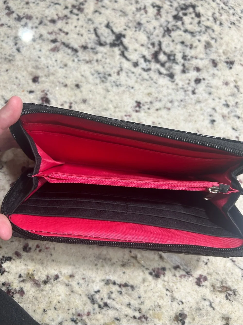 Kenneth Cole Reaction Black Quilted Patent Zip-Around Card Holder